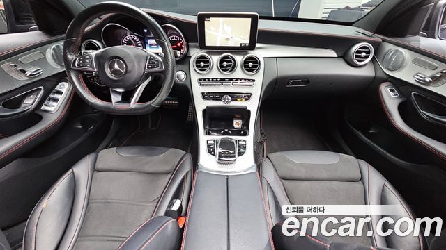 Mercedes-Benz C-Class — interior