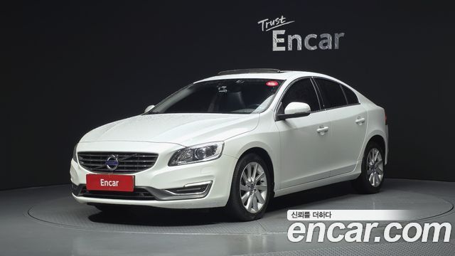 Volvo S60 — exterior