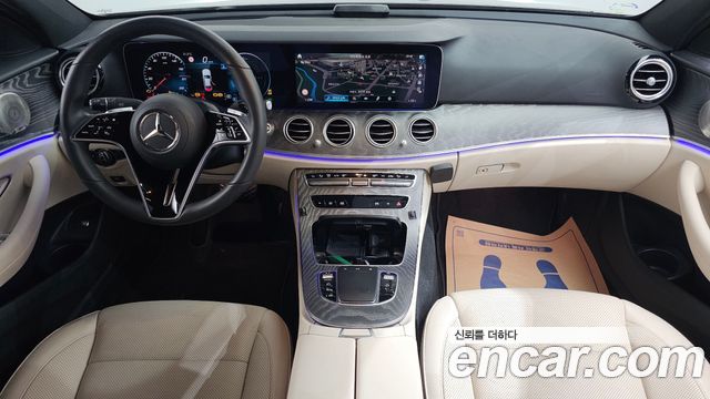 Mercedes-Benz E-Class — interior