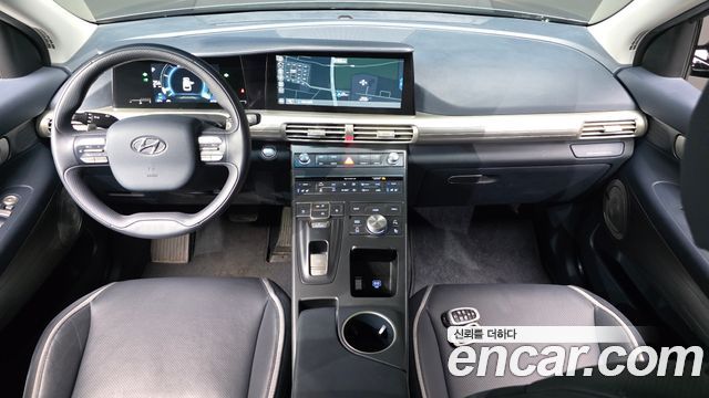 Hyundai Nexo — interior