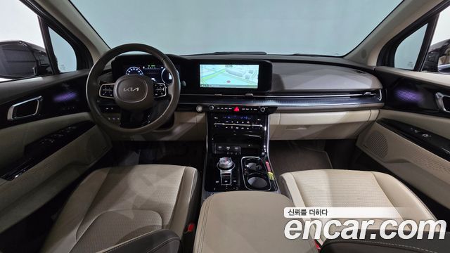 Kia Carnival — interior