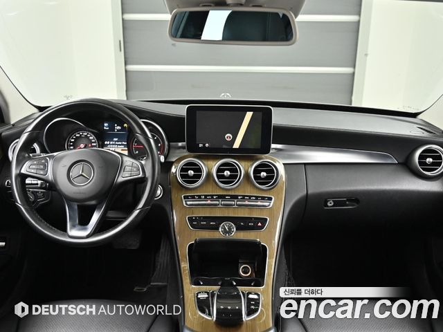 Mercedes-Benz C-Class — interior