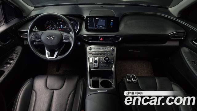Hyundai Santa Fe — interior