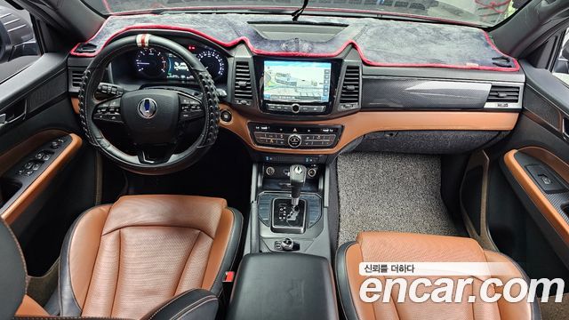 KG Mobility Rexton — interior