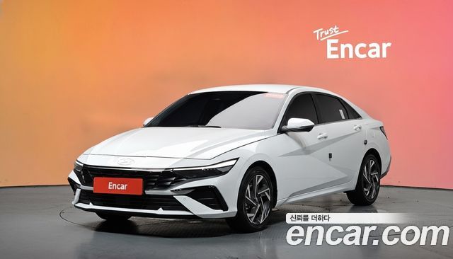 Hyundai Avante — exterior