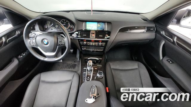 BMW X4 — interior