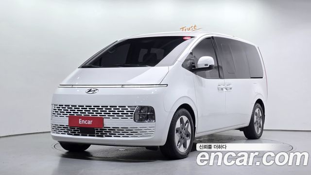Hyundai Staria — exterior