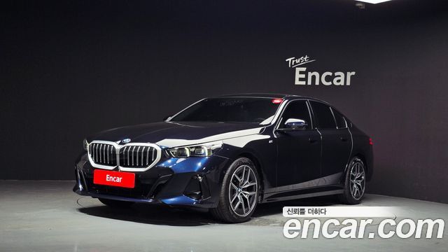 BMW 5 Series — exterior
