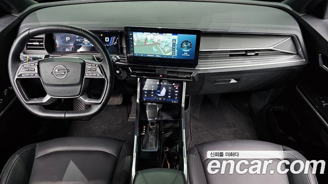 KG Mobility Torres — interior