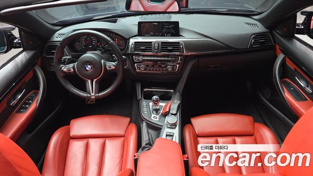 BMW M4 — interior