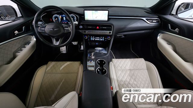 Genesis G70 — interior