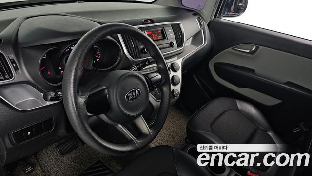 Kia Ray — interior