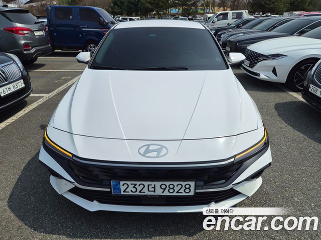 Hyundai Avante — exterior
