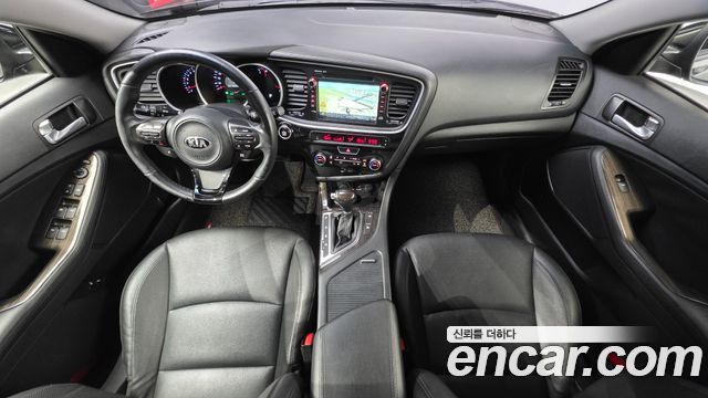 Kia K5 — interior