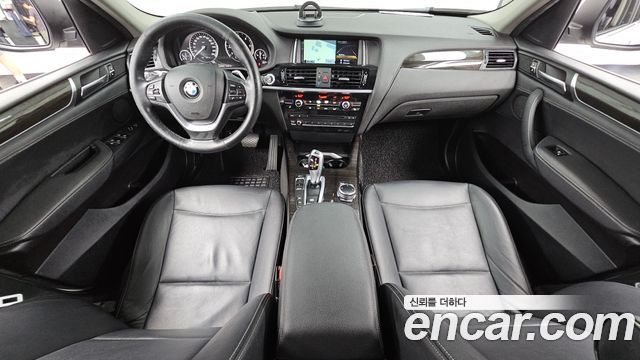 BMW X4 — interior