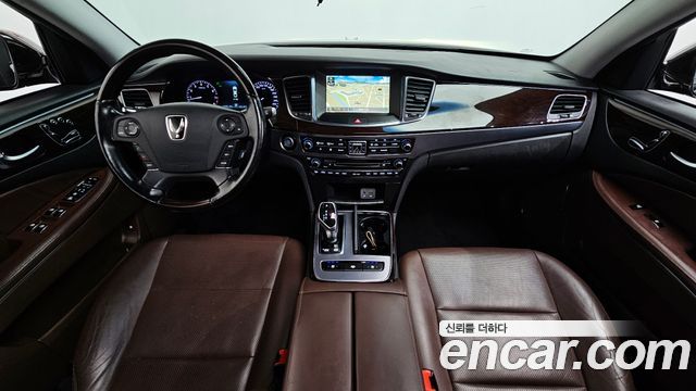 Hyundai Equus — interior