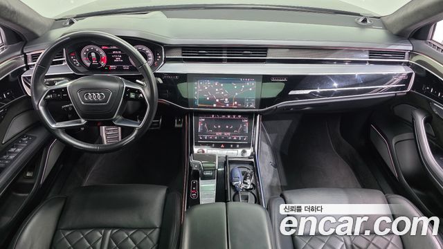 Audi S8 — interior