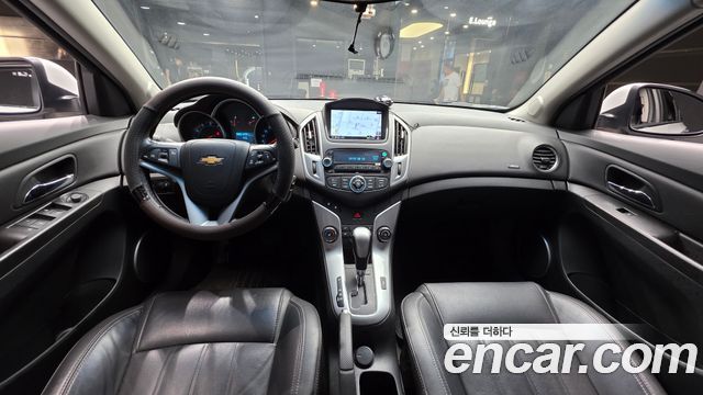 Chevrolet Korea Cruze — interior