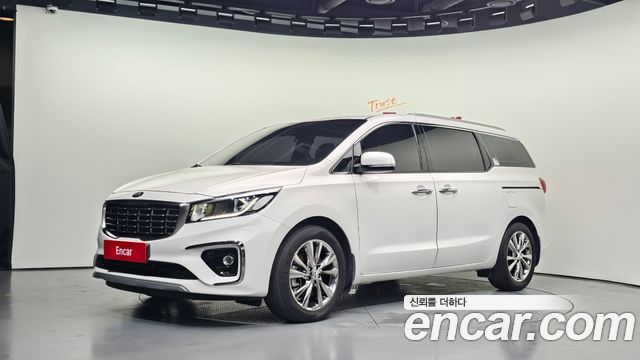 Kia Carnival — exterior
