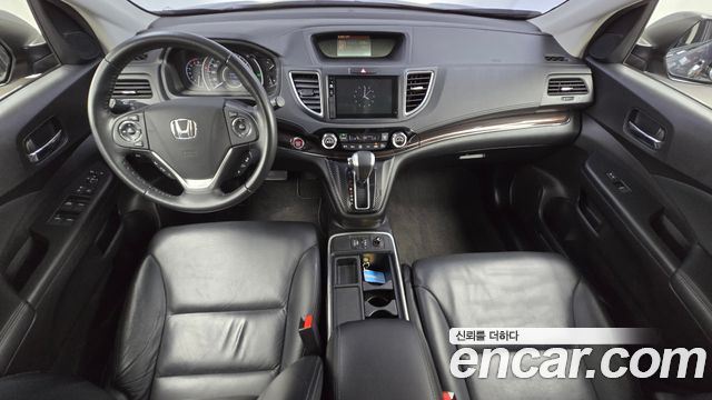 Honda CR-V — interior