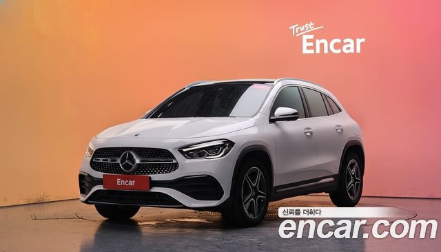 Mercedes-Benz GLA-Class — exterior