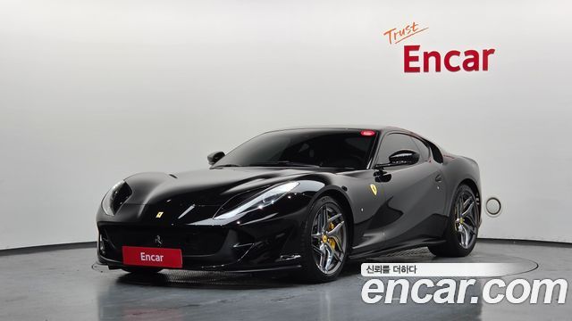 Ferrari 812 — exterior