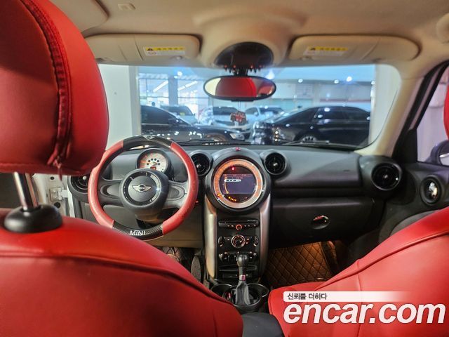 MINI Countryman — interior