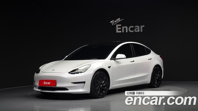 Tesla Model 3 — exterior