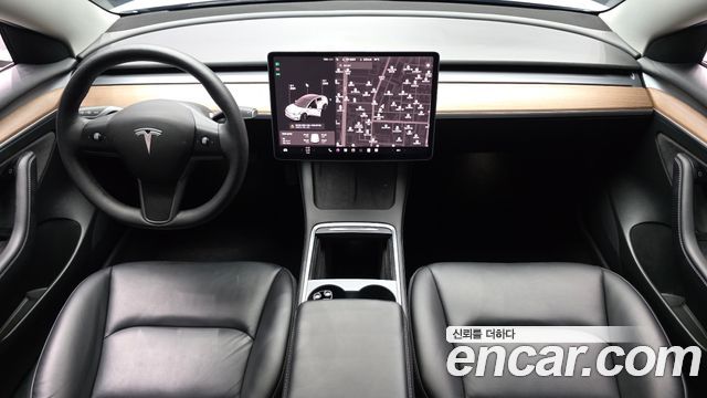 Tesla Model 3 — interior