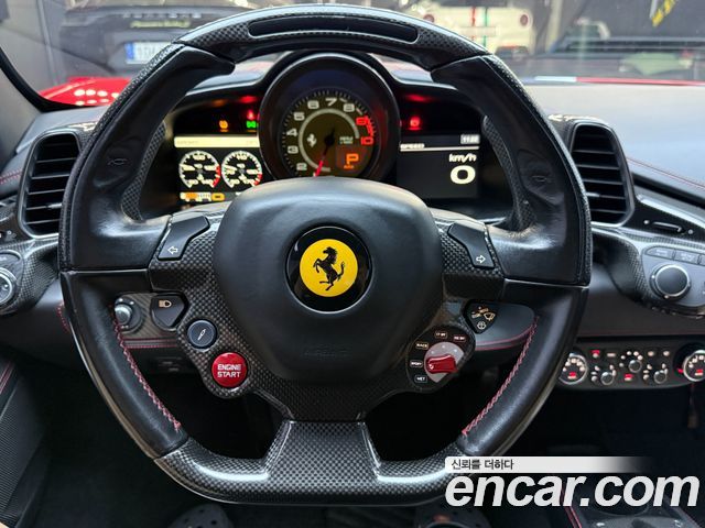 Ferrari 458 — interior
