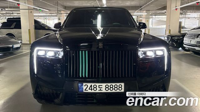 Rolls-Royce Cullinan — exterior