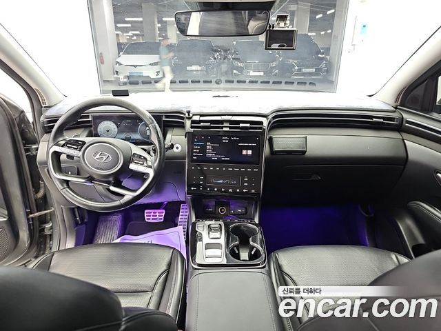 Hyundai Tucson — interior