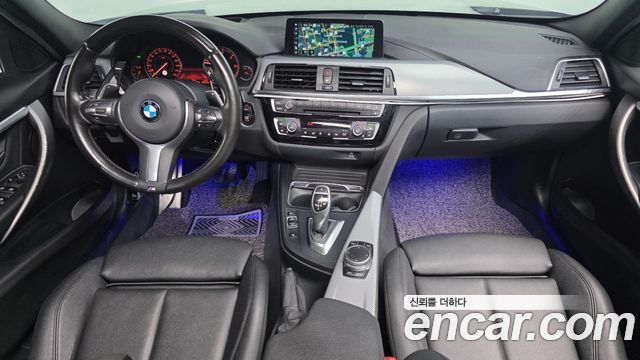BMW 3 Series — interior