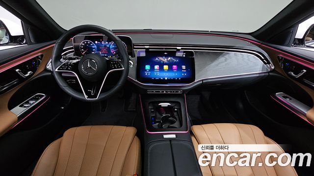 Mercedes-Benz E-Class — interior