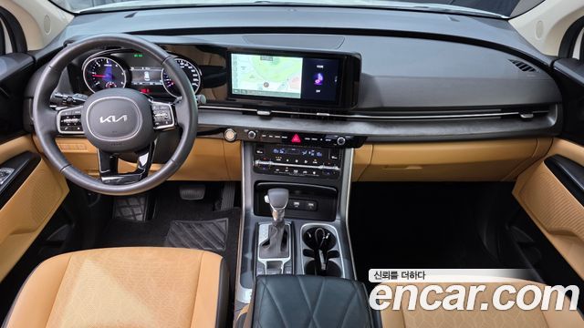 Kia Carnival — interior
