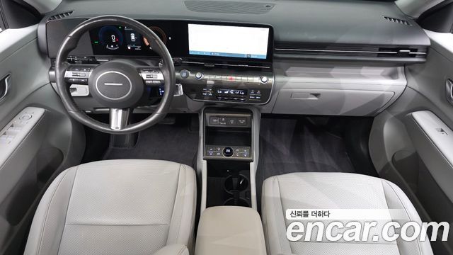 Hyundai Kona — interior