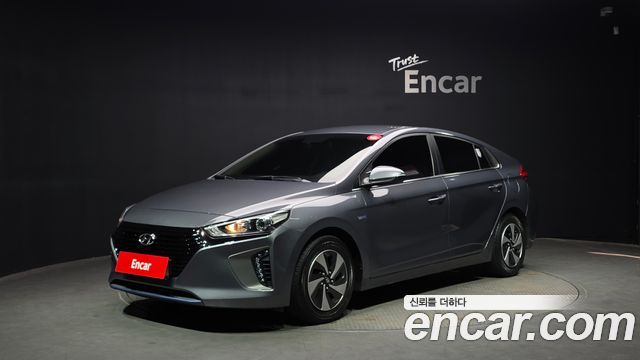 Hyundai Ioniq — exterior