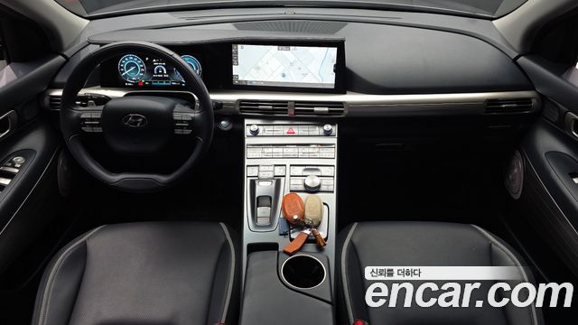 Hyundai Nexo — interior