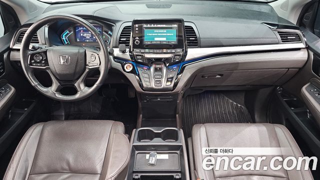 Honda Odyssey — interior