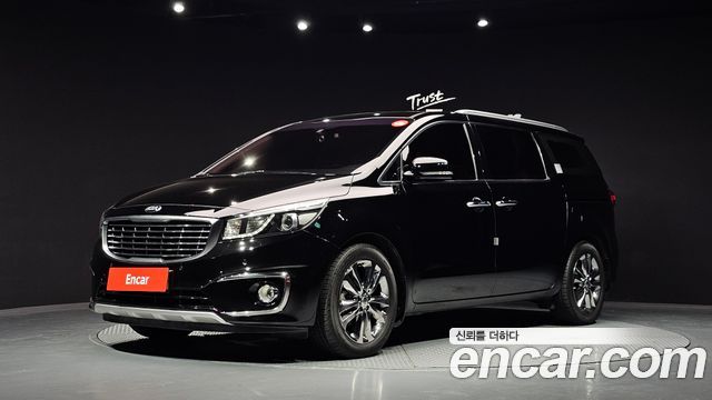 Kia Carnival — exterior