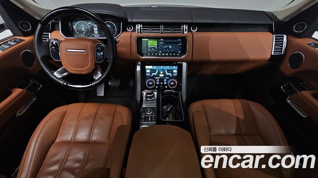 Land Rover Range Rover — interior