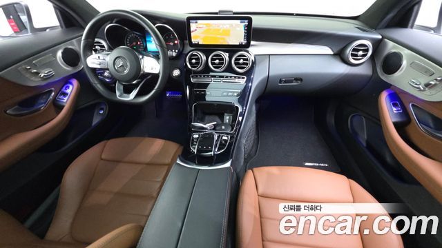 Mercedes-Benz C-Class — interior