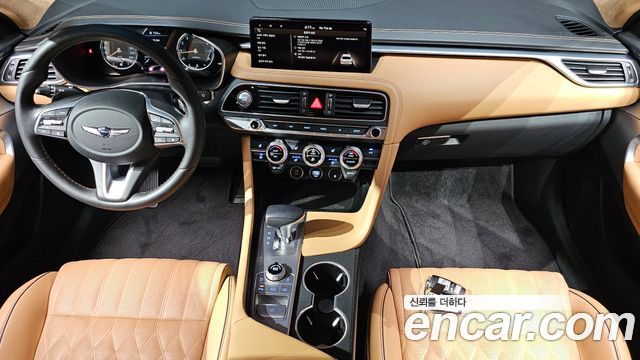 Genesis G70 — interior
