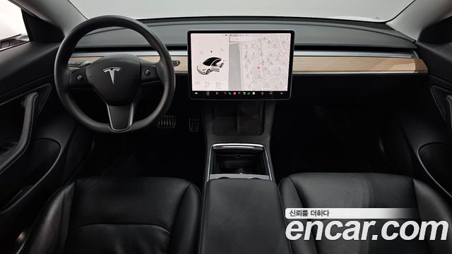 Tesla Model 3 — interior