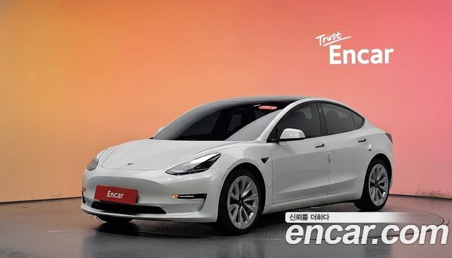 Tesla Model 3 — exterior