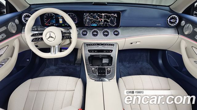 Mercedes-Benz E-Class — interior