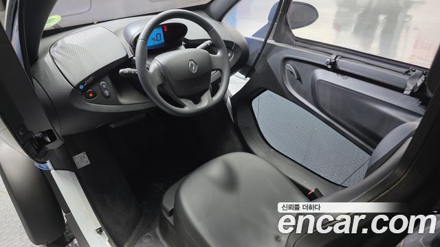 Renault Korea Twizy — interior