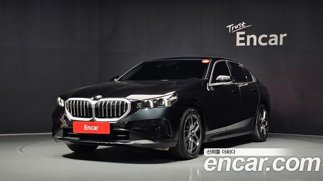 BMW 5 Series — exterior