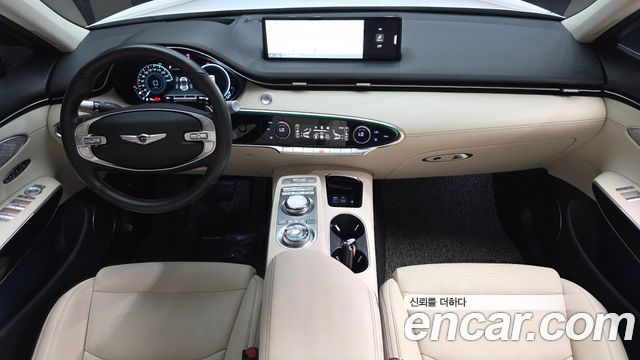 Genesis GV70 — interior