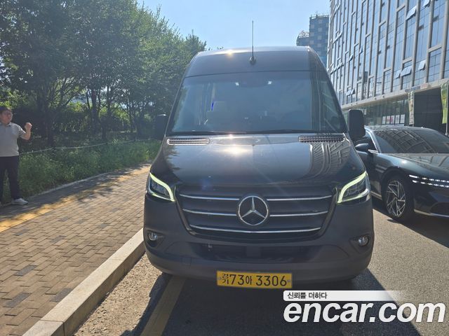Mercedes-Benz Sprinter — exterior